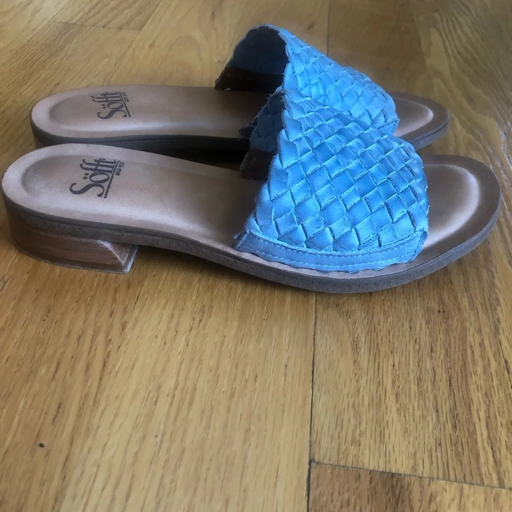 Women’s Sofft brand Ardee slide sandal ( last price cut) - Picture 2 of 5